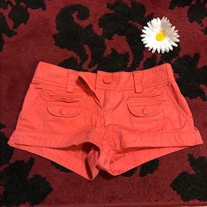 Coral short shorts