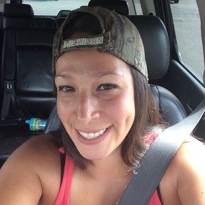 Meet your Posher, Salina