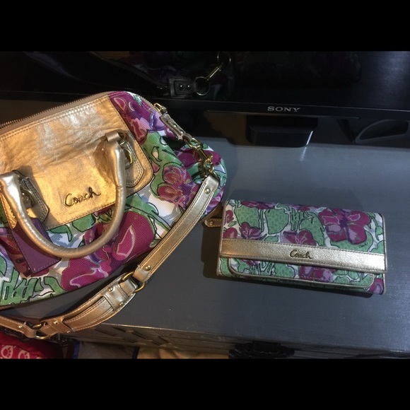 Coach purse and matching coach wallet