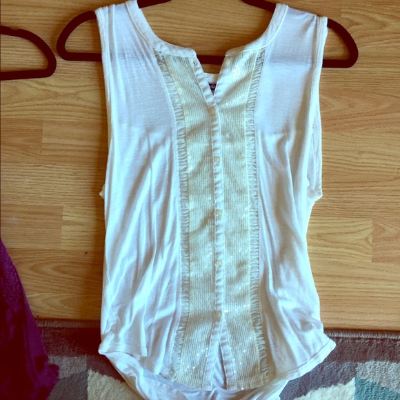 Button up - Picture 1 of 1