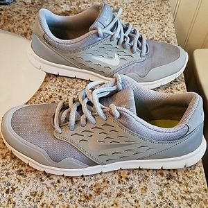 Nike womens ORIVE NM Training shoes