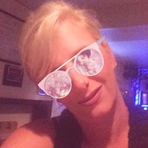 Meet your Posher, Shannon