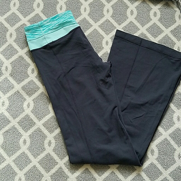 Lululemon flared yoga pants