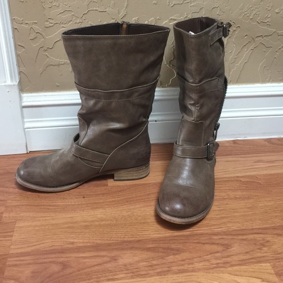 Cathy Jean boots! - Picture 3 of 3