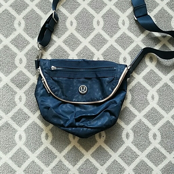 Lululemon crossbody bag