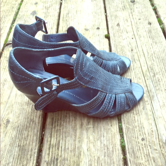 Franco Sarto artist collection wedges. Sz 7