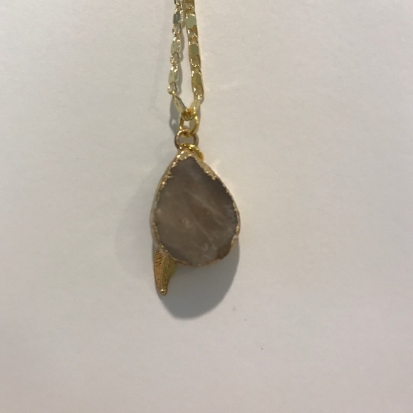 SOLD Druzy Pendant Necklace - Picture 2 of 4