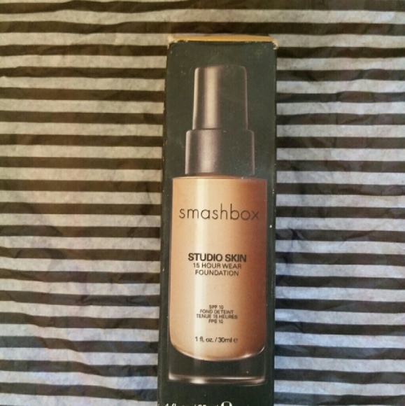 Smashbox studio skin foundation