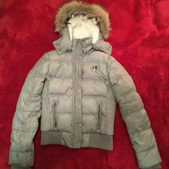 American Eagle puffer coat