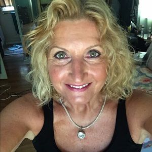 Meet your Posher, Ann