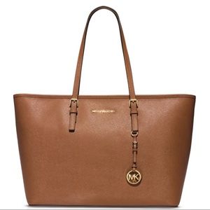 Michael Kors Jet Set Tote