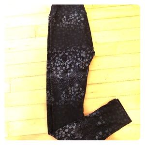 Lularoe OS "Lace" Leggings