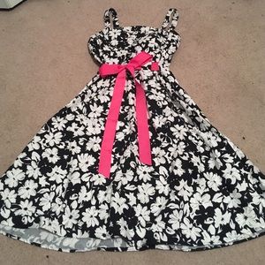 Flirty adorable pin up dress!!!!!