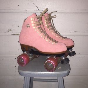 Strawberry pink Moxi roller skates. BRAND NEW
