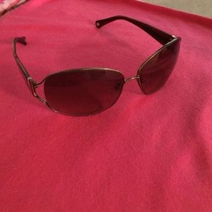 Coach sun glasses