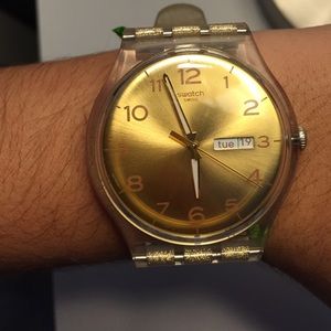 Beautiful Gold Swatch