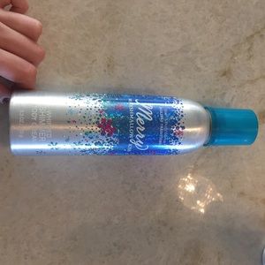 Merry marshmallow kiss shimmer cream