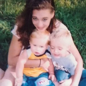 Meet your Posher, Jess-josh