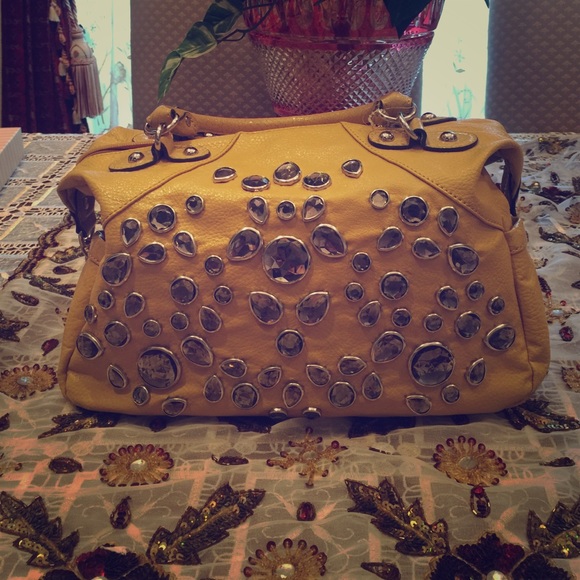 Kathy Van Zeeland handbag!