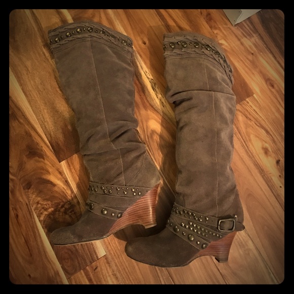 Naughty monkey studded wedge boots