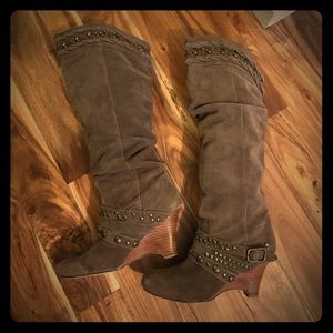 Naughty monkey studded wedge boots