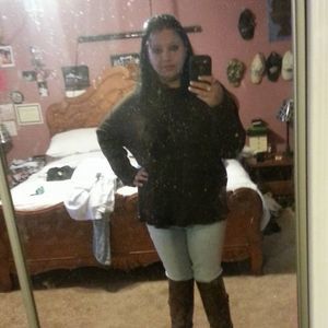 Meet your Posher, Tosha