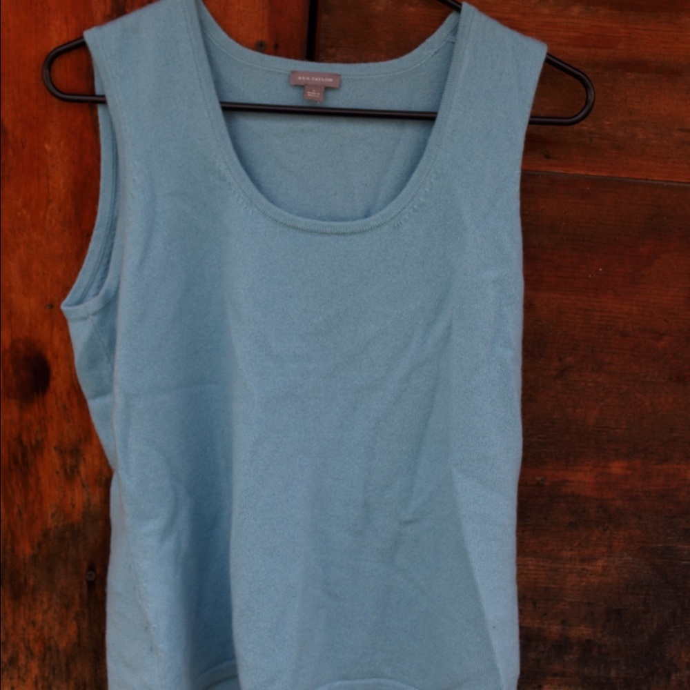 Brand new Ann Taylor 100% Cashmere sleeveless top