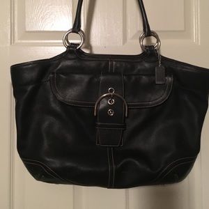 Black Coach bag 💼 huge about 20 by 13