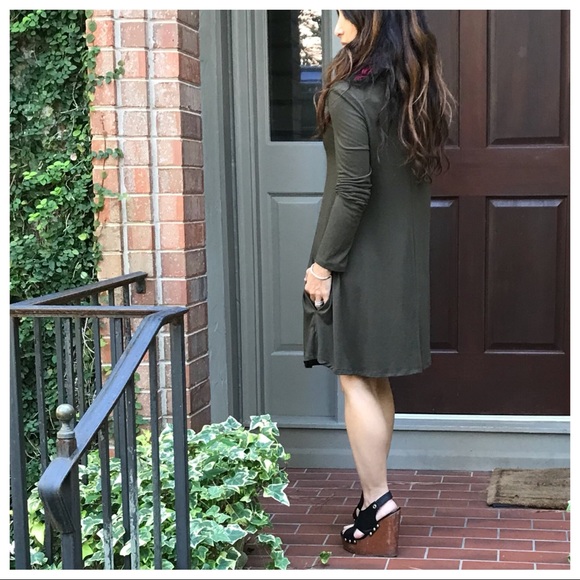 ✨LAST ONE✨Olive green swing dress - Picture 3 of 3