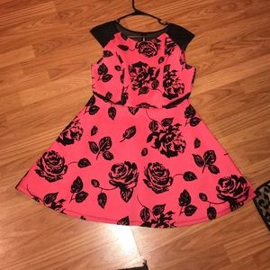 Gorgeous salmon and black rose dress
