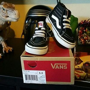 Vans Sk8-Hi Zip size 6.0 toddler