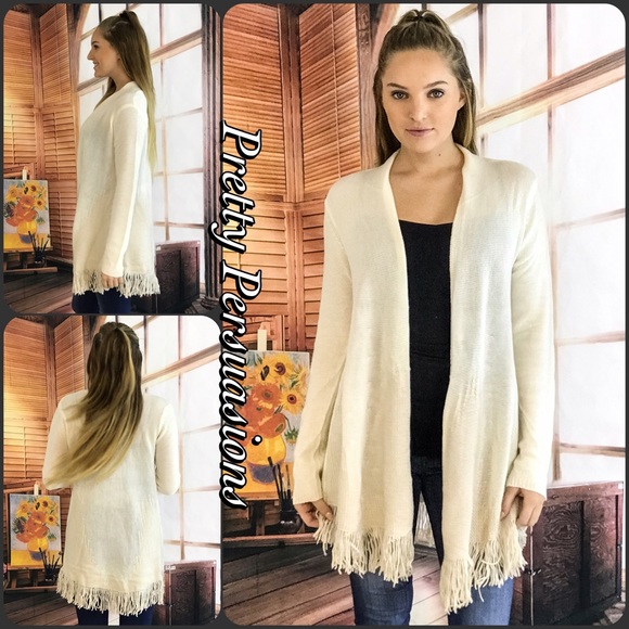SOLD OUT ‼️ Fringe Hem Slouchy Cozy Cardigan - Picture 2 of 4