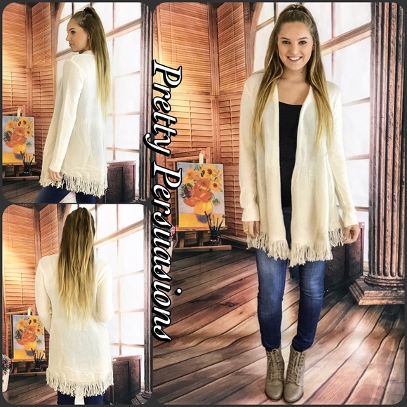 SOLD OUT ‼️ Fringe Hem Slouchy Cozy Cardigan - Picture 4 of 4