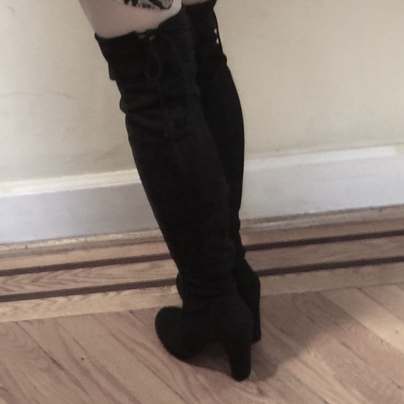 ✨LAST ONES✨Black over the knee boots - Picture 5 of 8