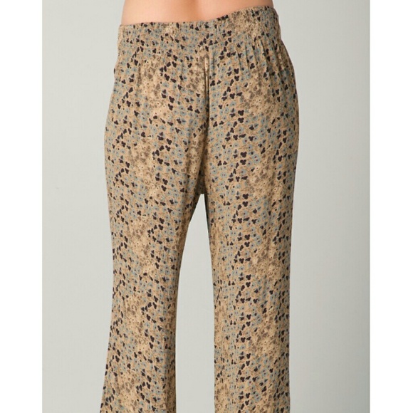 Free People Printed Wide Leg Flare Pull On Pants - Picture 3 of 4