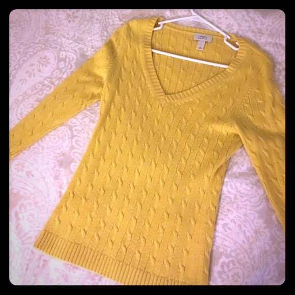 Yellow sweater size XS