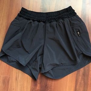 Lululemon tracker shorts-size 4
