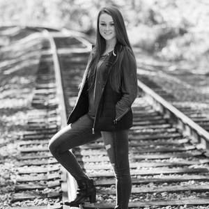 Meet your Posher, Leah