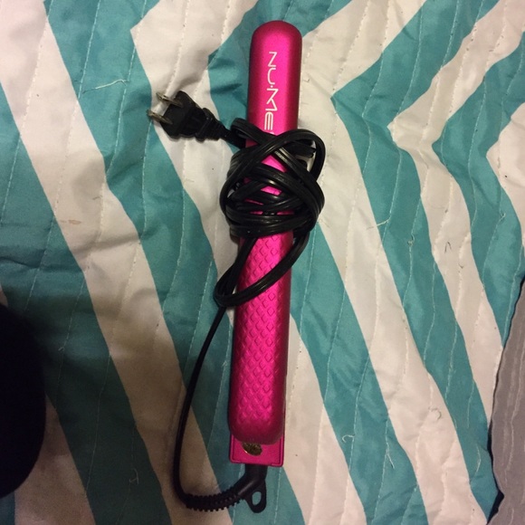 pink nume flat iron