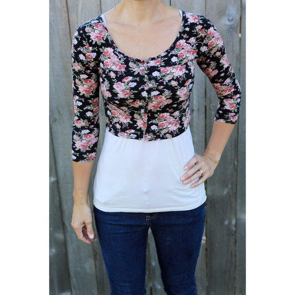 Pins & Needles floral button down crop top SMALL - Picture 2 of 5