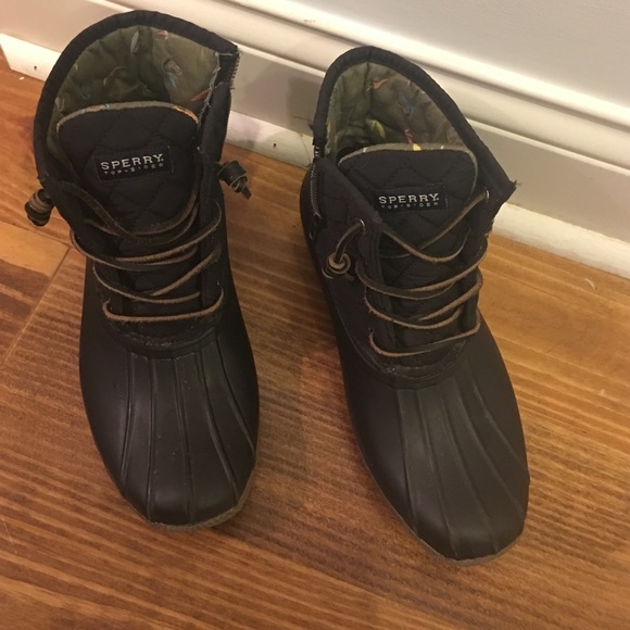 Sperry salt water duck boots