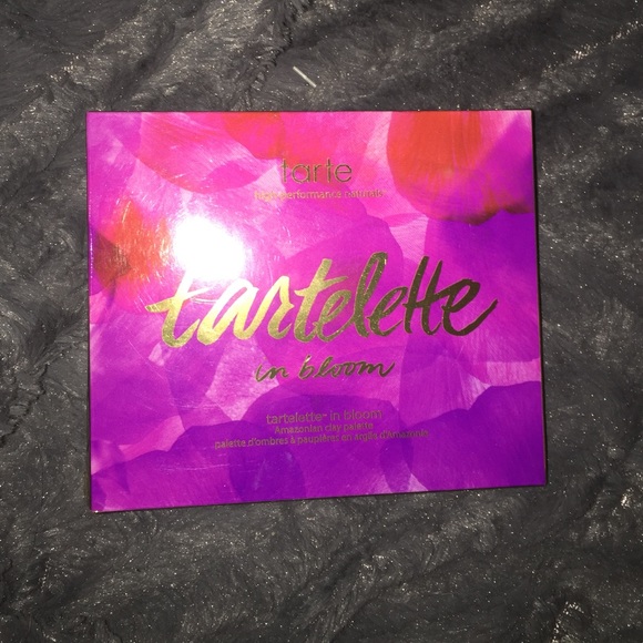 *BNIB* Tarte Tartelette in bloom palette