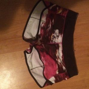 Lulelemon speed shorts