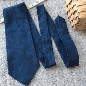 Vintage Accessories - Donna Karan Indigo Blue Lucky Diamond Dad's Tie Vintage Accessories - Donna Karan Indigo Blue Lucky Diamond Dad's Tie