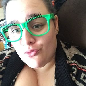 Meet your Posher, Megan