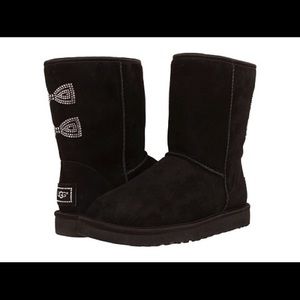 Brand New Classic Short Black Ugg Swarovski Bow 6
