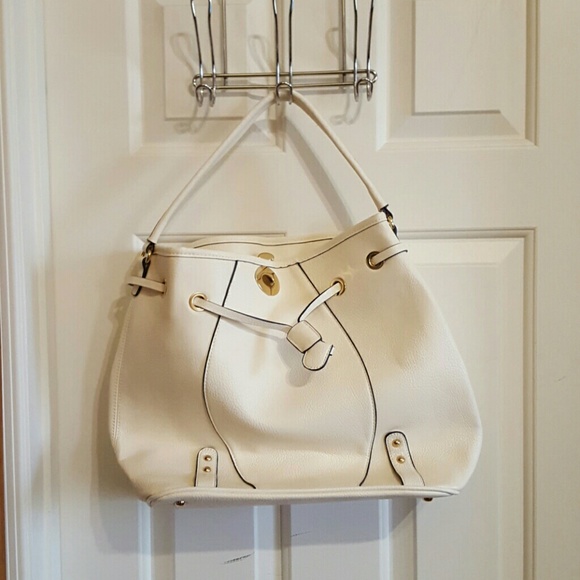 NWOT Large Off White w/ Navy Trim Purse
