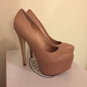 steve madden dejavu pump