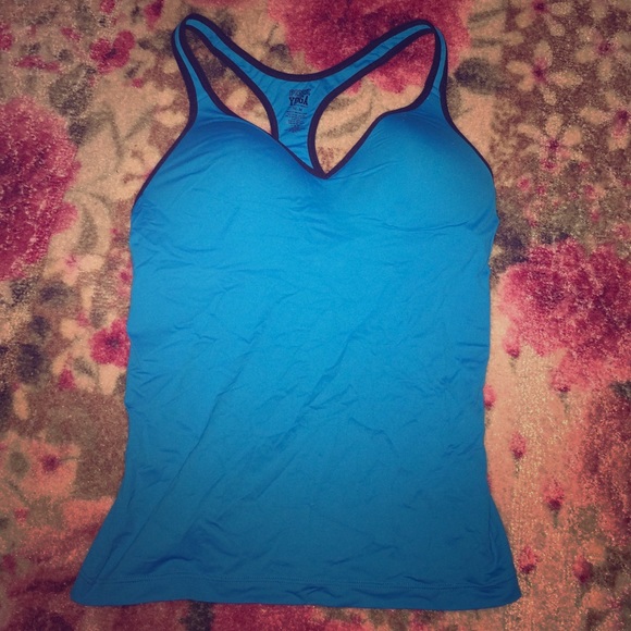 VS PINK yoga top