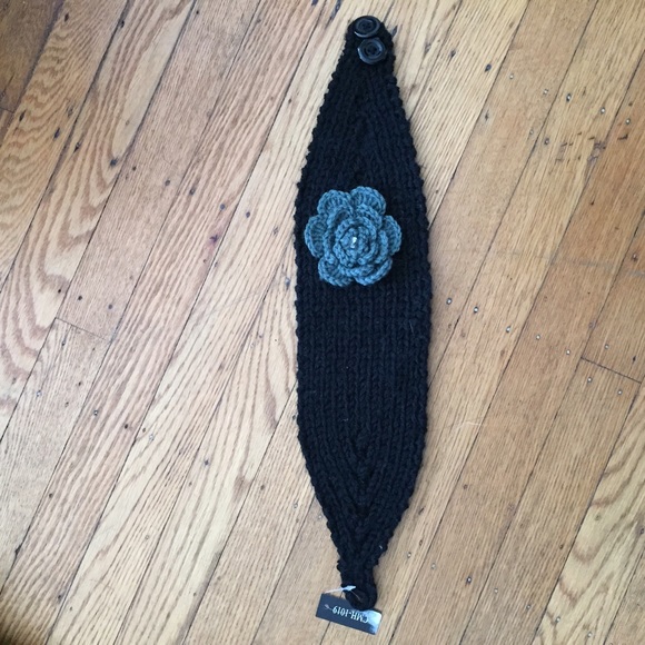 NWT knit head warmer w/ flower - Picture 2 of 4